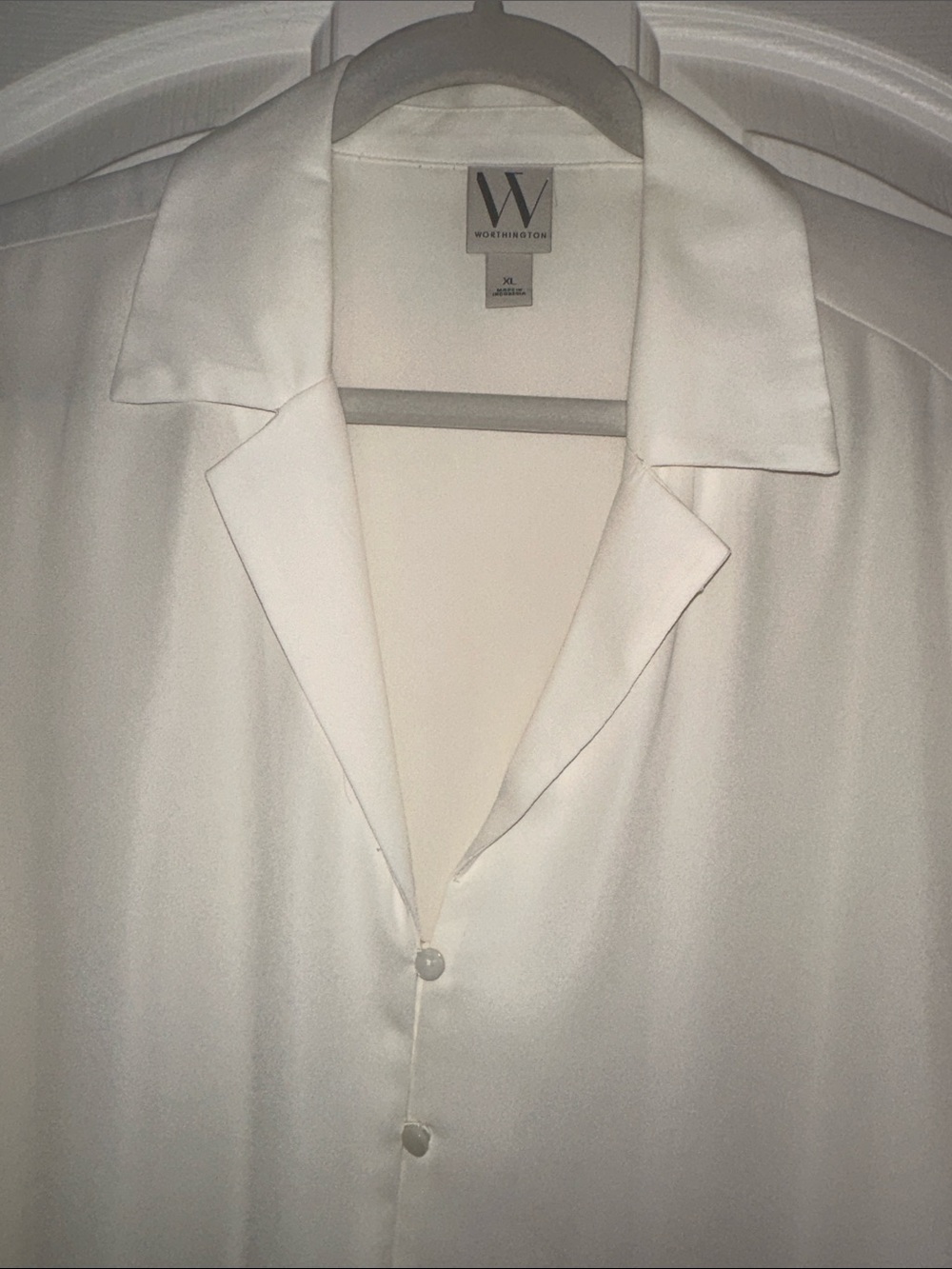 Button down blouse - Picture 3 of 5